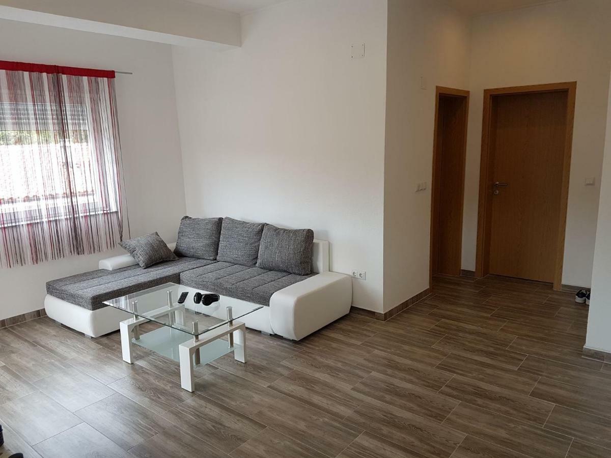 Apartmani Lukic Vir Bagian luar foto