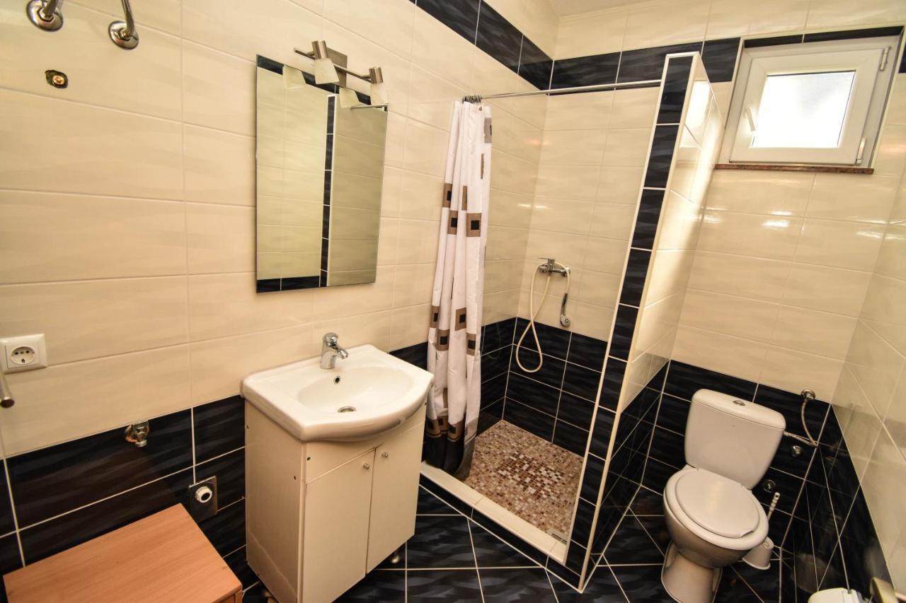 Apartmani Lukic Vir Bagian luar foto